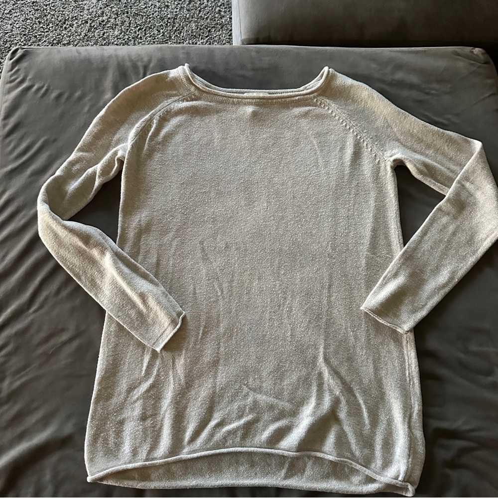 H & M Classic Oversized XS Cream Sweater Coastal Grandma Classic Simple Staple
